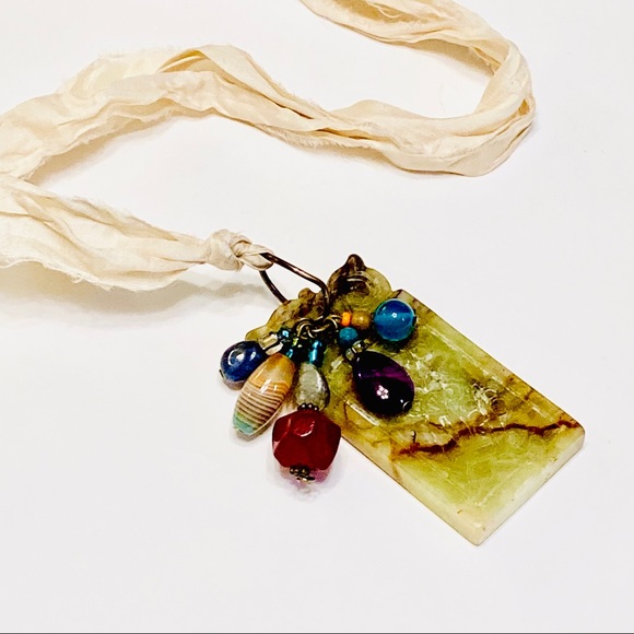 🌿Hand-carved Natural Jade Stone Necklace w/ Lapis Lazuli Onyx Gemstone Accents - Picture 5 of 15